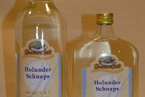 holunderschnaps.jpg